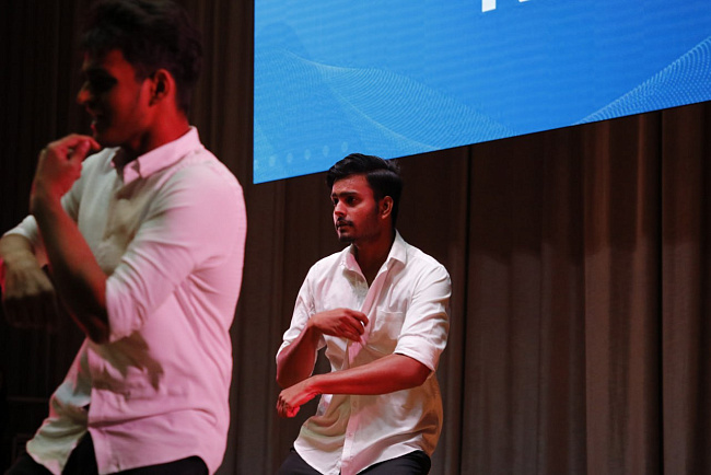 Фестиваль студенческого творчества «Поклонимся великим тем годам» прошел в КРСУ