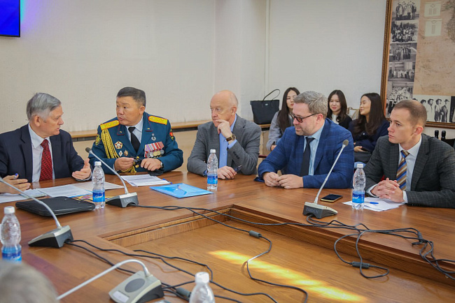 В КРСУ прошла Международная конференция, посвященная 80-летию Победы: вклад народов союзных республик в разгром фашизма