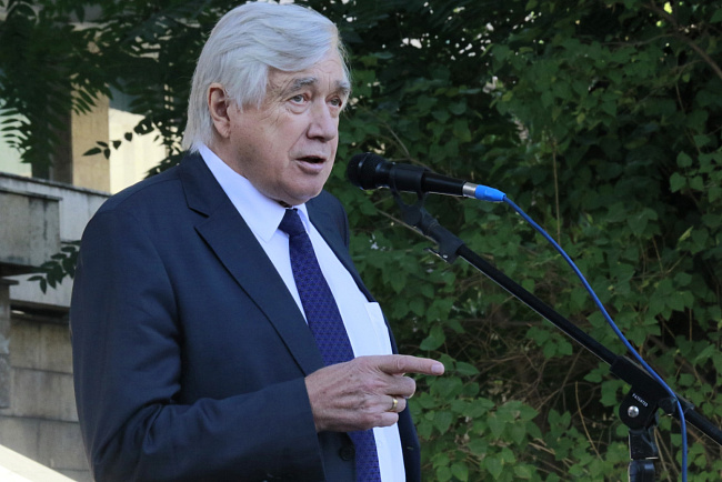 День знаний: в КРСУ прошла торжественная линейка для первокурсников