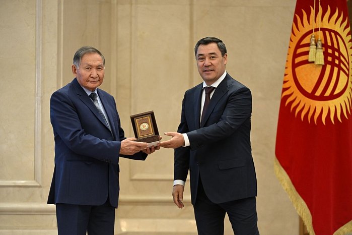 Consulting professor KRSU Mukash Israilov was awarded the Order «Dunk»