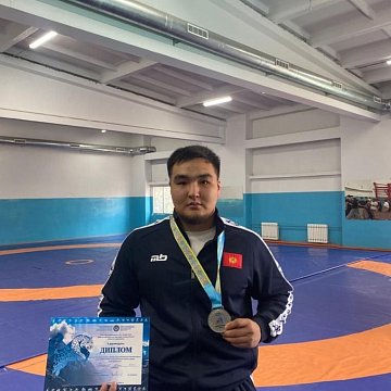 Silver at the Universiade in freestyle wrestling