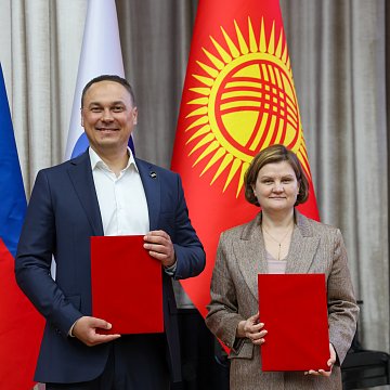 An exchange of agreements on the launch of a joint master's program in the field of nuclear medicine took place at KRSU