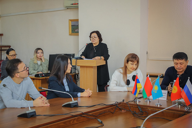 Лекции от судей ЕАЭС в КРСУ