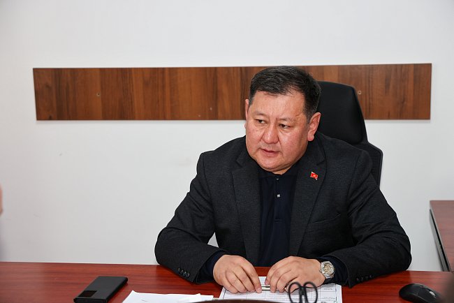 КРСУ менен КММА студенттик топторду өнүктүрүү жана кызматташтыкты кеңейтүү маселелерин талкуулашты