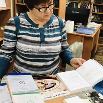 The KRSU library has been replenished with books by Professor Vladimir Kvint