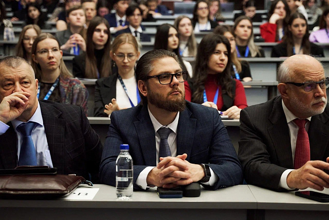 КРСУ принял участие в Глобальном университетском саммите ЕАЭС 2024