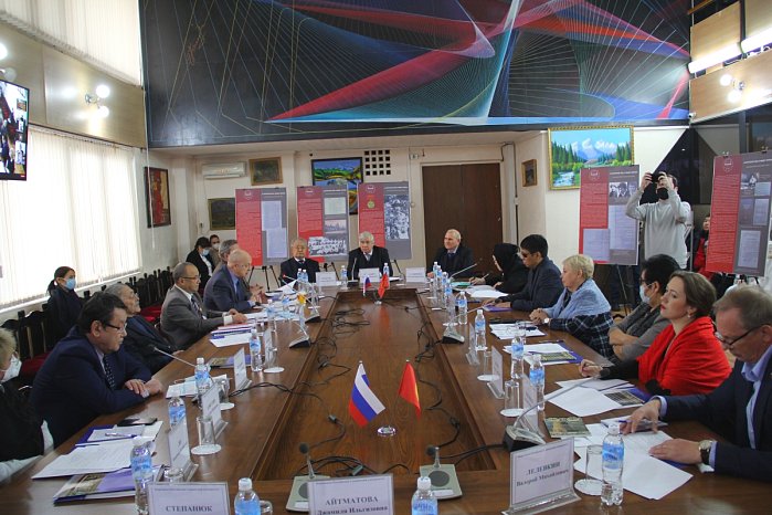 KRSU discussed the problems of preserving the Russian language in Kyrgyzstan