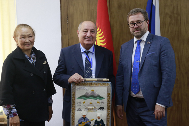 КРСУ укрепляет научные связи с российскими вузами