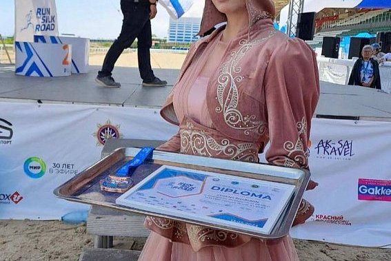KRSU students helped organize and conduct the marathon «Run the Silk Road»