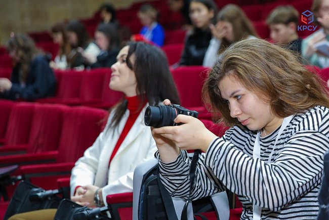 Second day of the Russian-Kyrgyz media forum at KRSU — intensive educational start