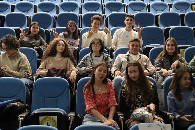 Philology students KRSU took part in the International Competition of Oratory and Expressive Reading at RUDN University
