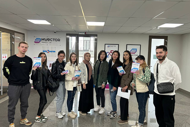Студенты группы УМ-1-20  вместе с преподавателем Кочербаевой Айнурой Анатольевной в целях воспитательной работы кафедры 18 октября 2023 года посетили маркетинговую компанию "М-Вектор" 