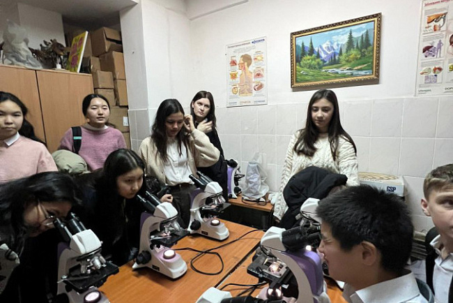 На Медицинском факультете КРСУ прошел День открытых дверей