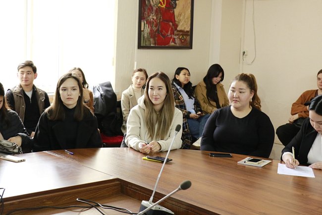 KRSU students were told about the possibilities for strategic development of the EAEU industrial policy