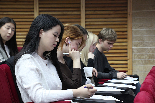 В КРСУ прошла международная акция «Диктант Победы»