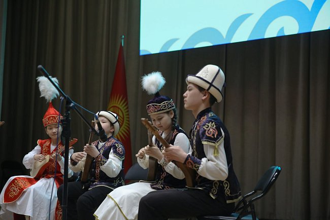KRSU hosted an event as part of the youth forum of the Ministry of Internal Affairs «Zhany muun — Zharkyn kelechek. Taza muun — Koopsuz kelechek»