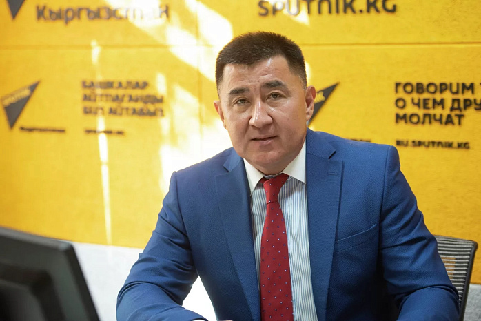 Its head spoke about the work of the Association of Graduates of Russian Universities in the Kyrgyz Republic