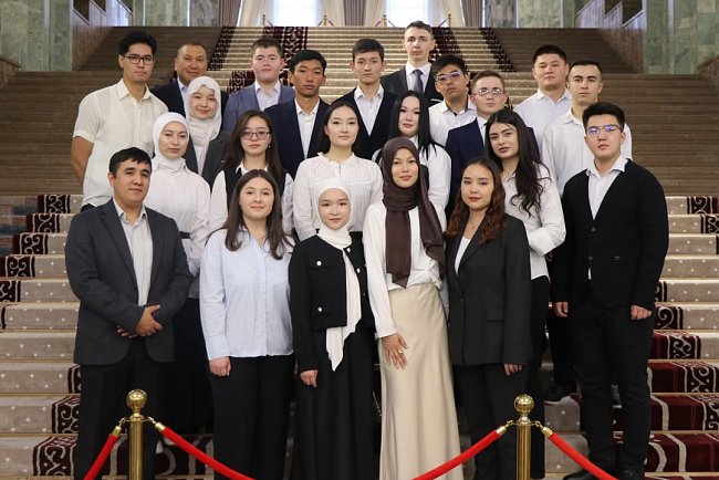 Future doctors of KRSU visited the Jogorku Kenesh