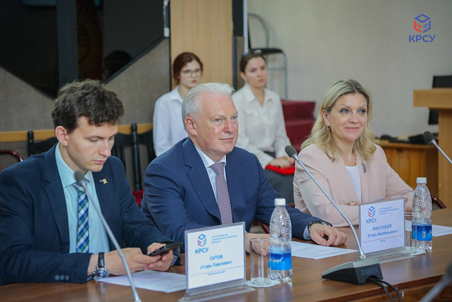 Подписание Соглашения о сотрудничестве между КРСУ и СПбГЭУ
