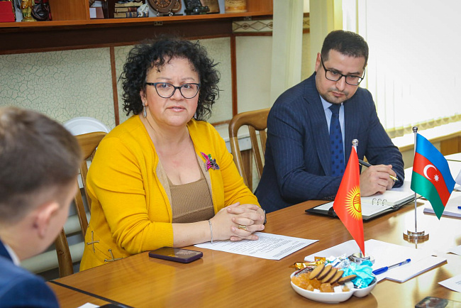 Встреча исполняющего обязанности ректора КРСУ Сергея Волкова с представителями Азербайджанского государственного университета нефти и промышленности