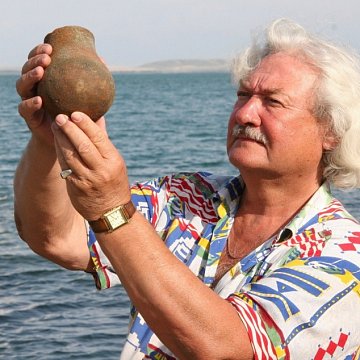 KRSU professor Vladimir Ploskikh was awarded the Order «Manas» II degree