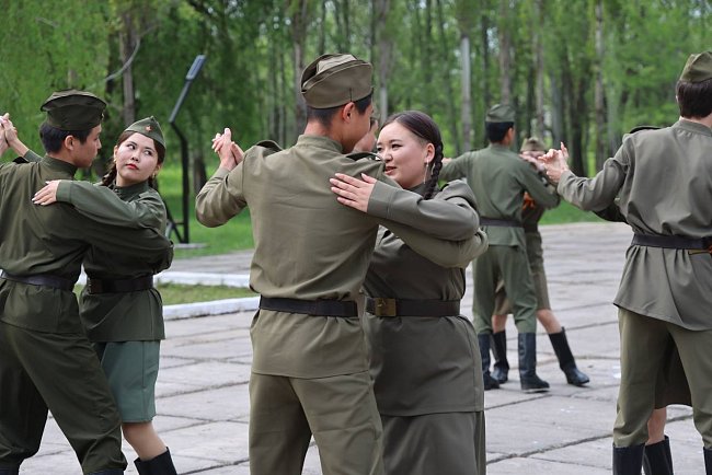 In the Chui region, a cleanup day was held at the monument to Ivan Panfilov