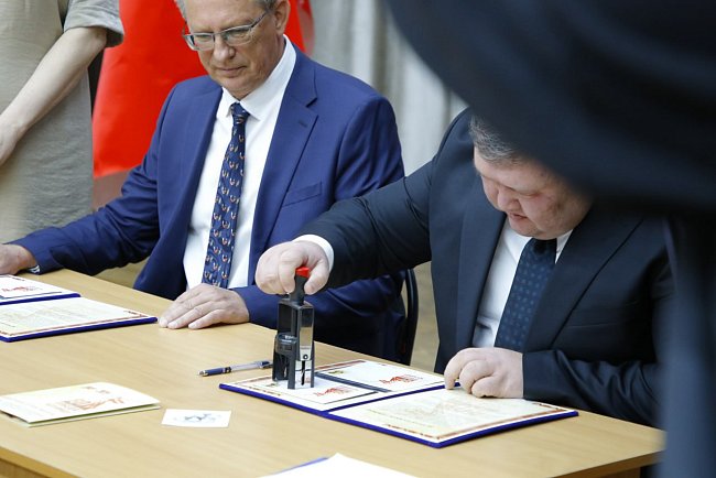 A solemn ceremony of canceling postage stamps dedicated to Kyrgyzstani Heroes of the Soviet Union took place at KRSU