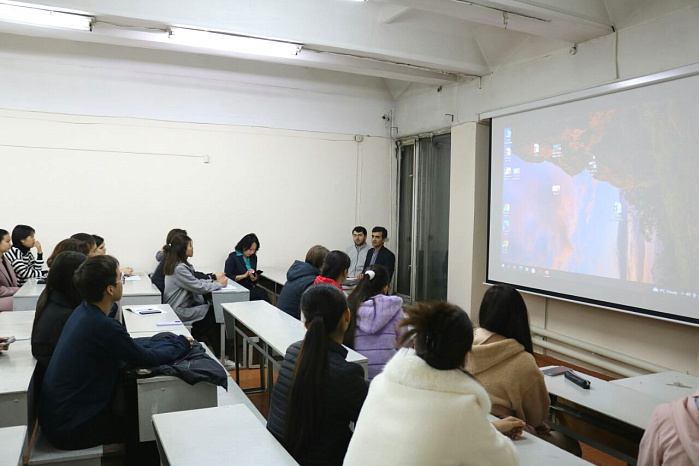 Студентам ФМО рассказали о популярных иранских университетах