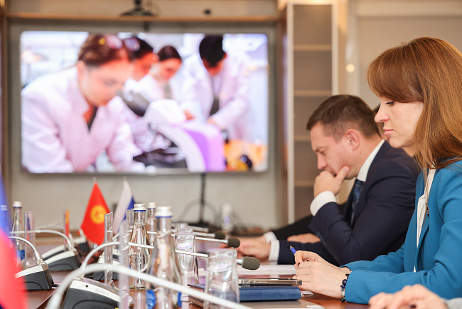 В КРСУ состоялась рабочая встреча с делегацией Ленинградской области
