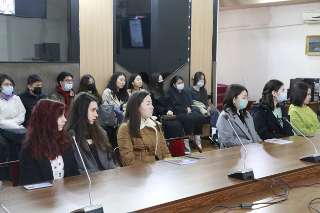 В КРСУ дан старт Неделе Ирана в университетах Кыргызстана