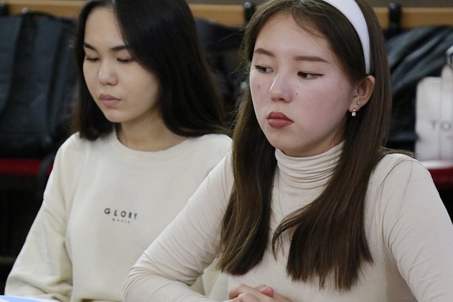 «School of Public Communications»: a round table was held at KRSU dedicated to the Day of Diplomat of the Kyrgyz Republic