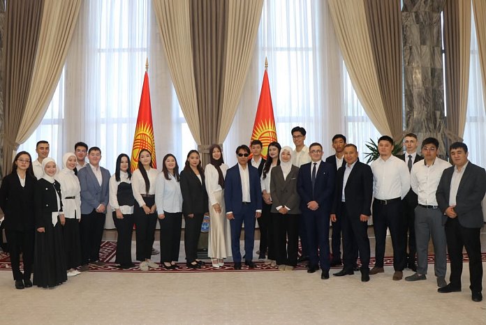 Future doctors of KRSU visited the Jogorku Kenesh