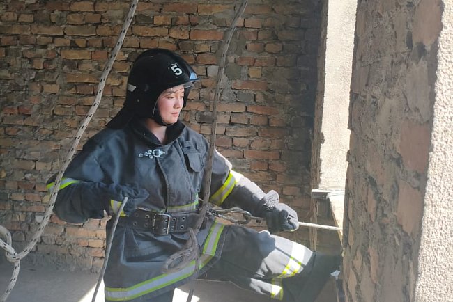 Dual training model: how technospheric safety specialists are trained