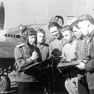 The best advanced pilot training courses in the country: what contribution the republic made to the development of USSR aviation