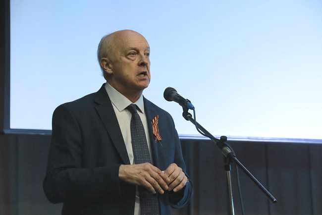 Ко Дню Победы: в КРСУ прошел большой концерт «Поклонимся великим тем годам!»