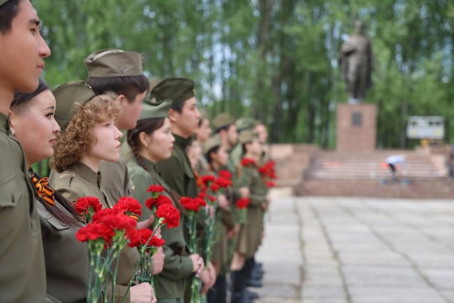 In the Chui region, a cleanup day was held at the monument to Ivan Panfilov
