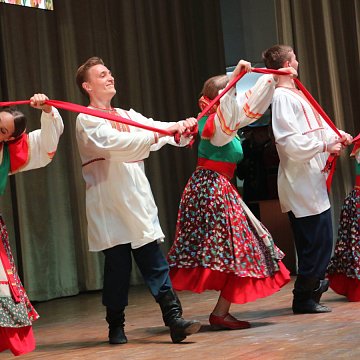 A festive concert of the Song and Dance Ensemble of the Central Military District was held at KRSU