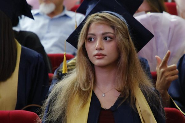On the way to new heights: a graduate of the Faculty of Economics was held at KRSU