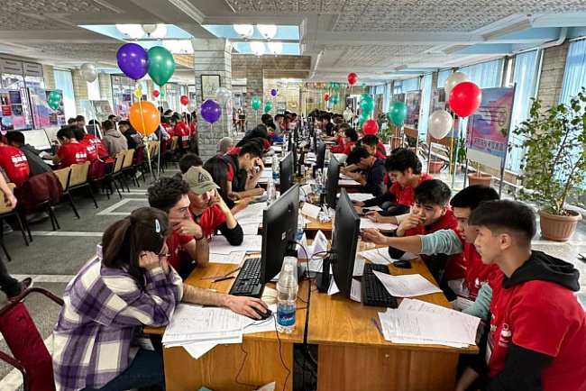 Студенты КРСУ представят Кыргызстан в Суперфинале региона в рамках Международной студенческой олимпиады по программированию