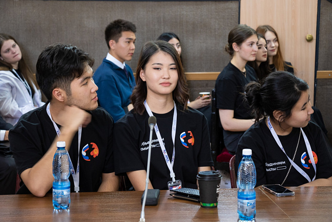 В КРСУ стартовал Кыргызско-Российский медиафорум