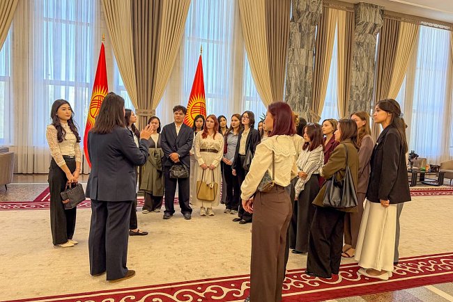 Students of the Department of International Journalism KRSU visited the Jogorku Kenesh of the Kyrgyz Republic