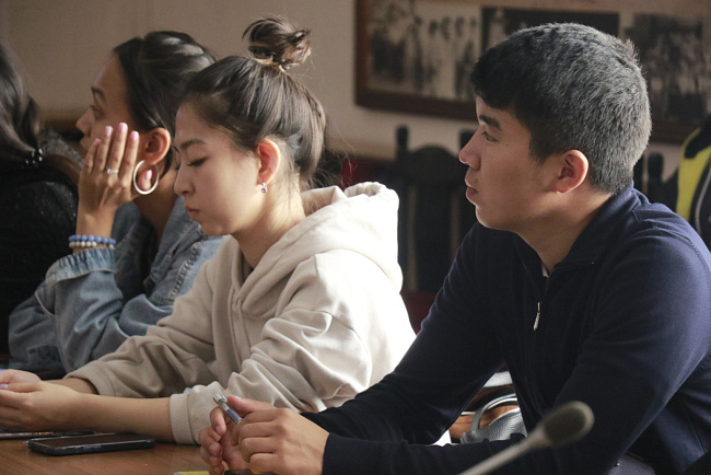 Российские профессора помогут реализовать крупный проект ученых КРСУ