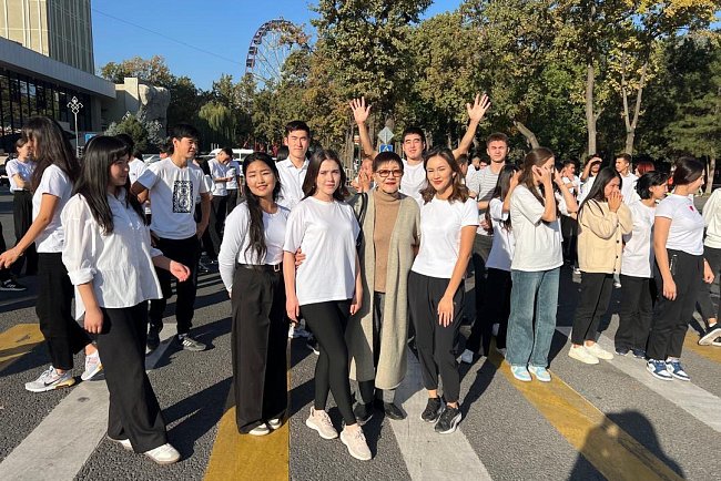 KRSU students took part in a flash mob on Old Square as part of Disaster Risk Reduction Day
