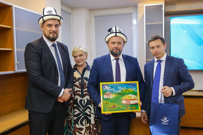 Warm meeting with the delegation from St. Petersburg: KRSU strengthens strategic ties