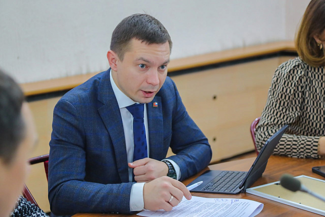 Деканское совещание в КРСУ: новые горизонты для дополнительного образования и партнерства