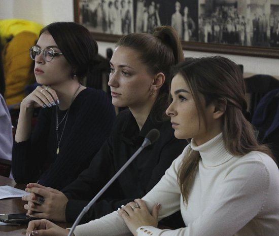 Students from universities in the Kyrgyz Republic and the Russian Federation discussed issues of the functioning of the Russian language in Kyrgyzstan