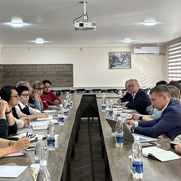 From ideas to actions: the rector of KRSU discussed with teachers the ways of developing faculties