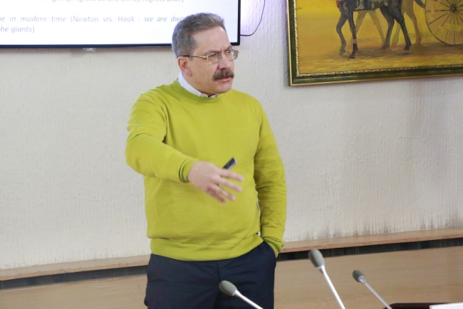 Академик РАЕН прочитал лекцию студентам и преподавателям КРСУ