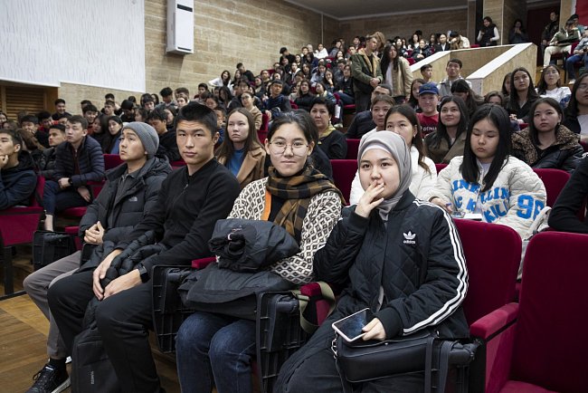 A session was held at KRSU «Kyrgyz University Strategist»