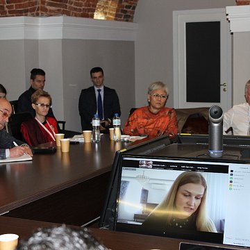 Professor KRSU G. Dzhunushalieva acted as the main speaker at the round table dedicated to Russian urbanism